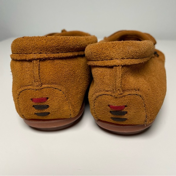 Minnetonka Thunderbird Animikii Suede Beaded Hardsole Moccasin Size 9.5 Women’s - Picture 3 of 10